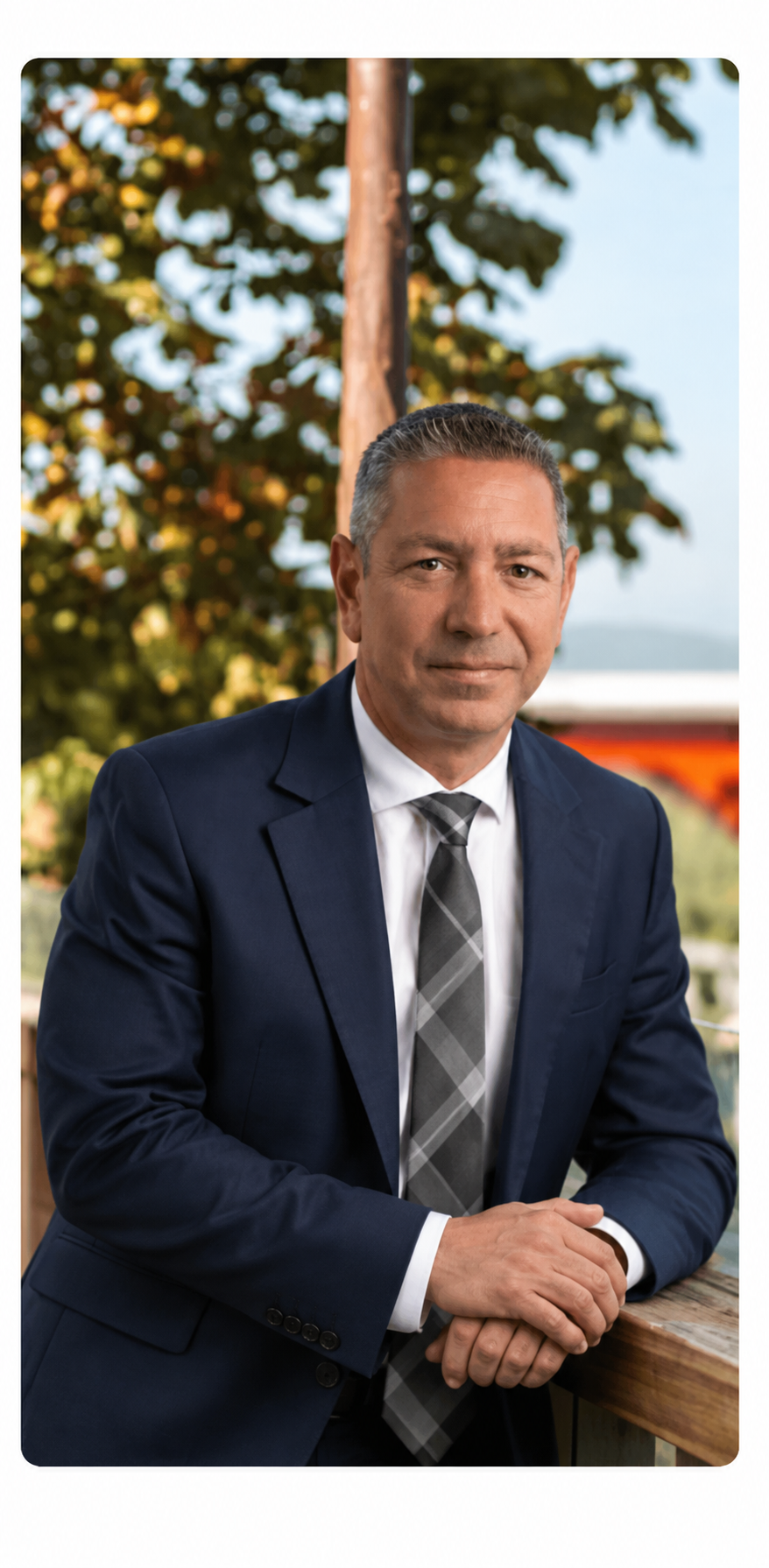 Immo Trio real estate advisor portrait